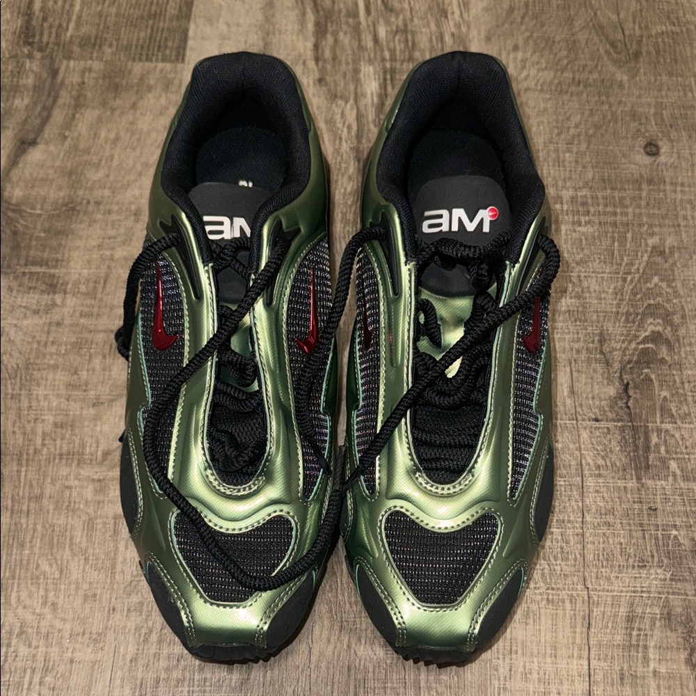 Women’s Nike airmax
